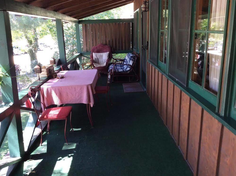 Kern Riverfront Lodge Kernville Buitenkant foto